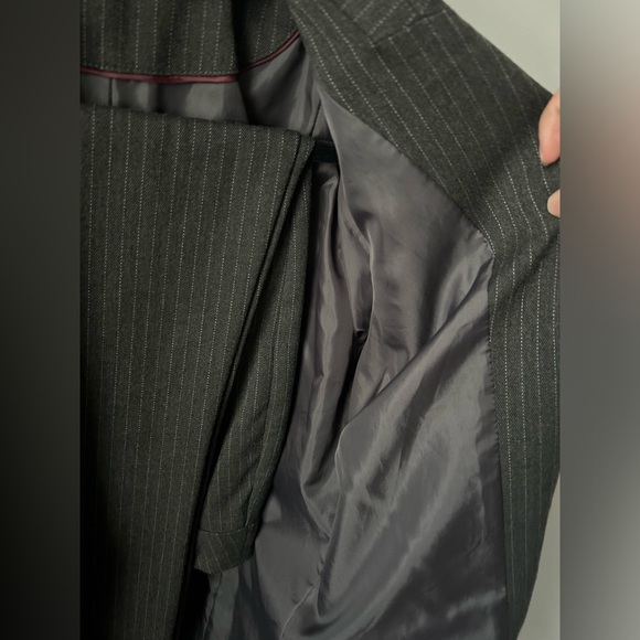 Reitmans Women's Pantsuit Size 3 - Gray Pinstripe - Picture 4 of 9